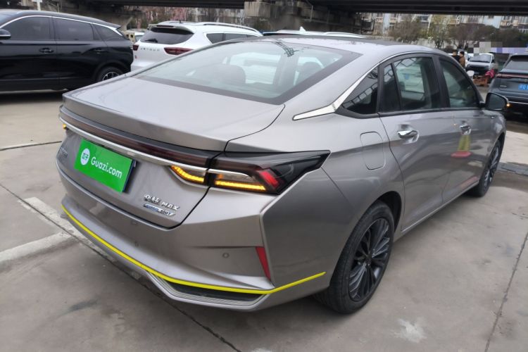 Used Dongfeng Aeolus Yixuan MAX 2021 Super-Efficient Dad Hybrid Edition