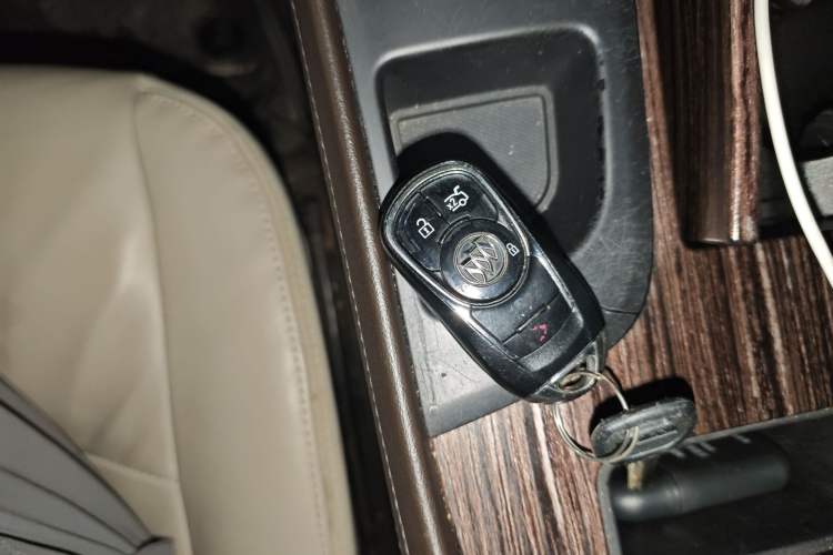 Used Buick LaCrosse 2018 20T Leading Model
