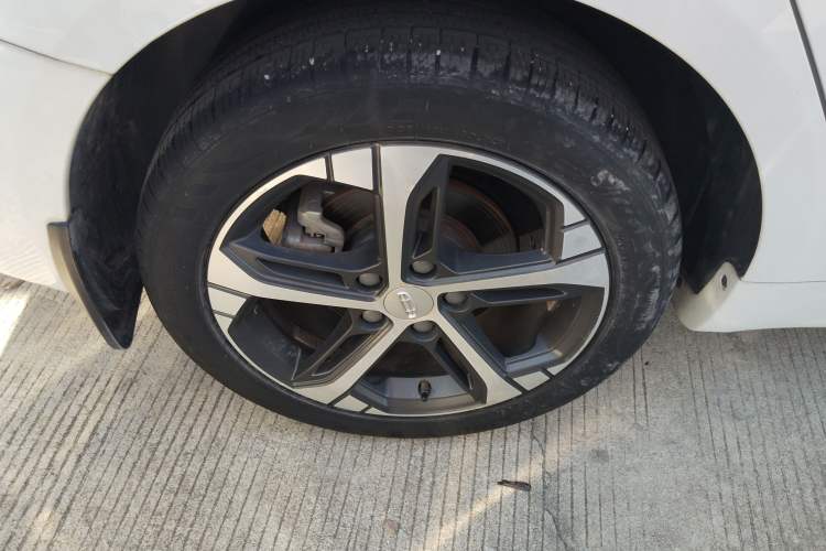 Used Geely Auto Emgrand L 2022 1.4T CVT Flagship Edition
