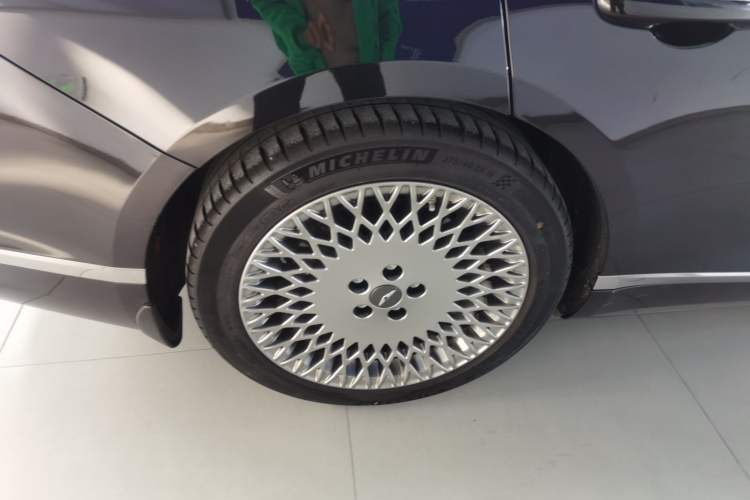 Used Genesis G80 2023 2.5T Rear-Drive Flagship Edition