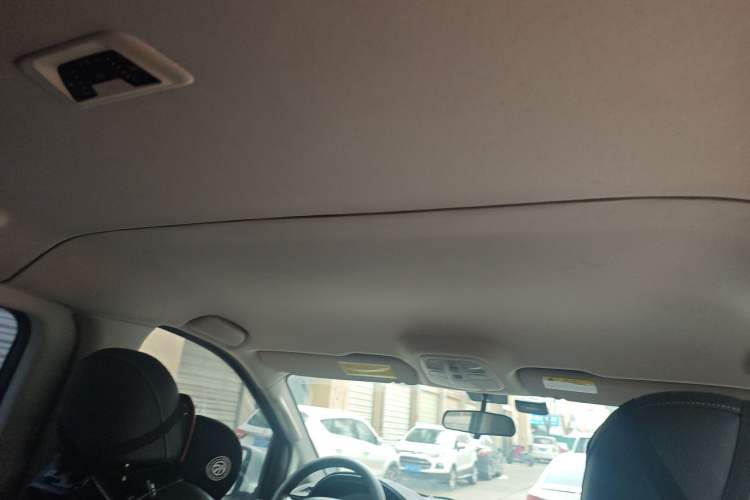 Used SAIC MAXUS G10 2019 PLUS 1.9T Manual Elite Edition Diesel China V Standard
