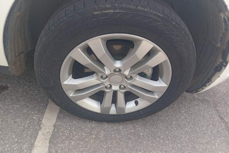 Used Geely Auto GX7 2014 1.8L Manual Elite Model
