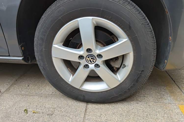 Used Volkswagen Bora 2012 1.6L Manual Fashion Edition
