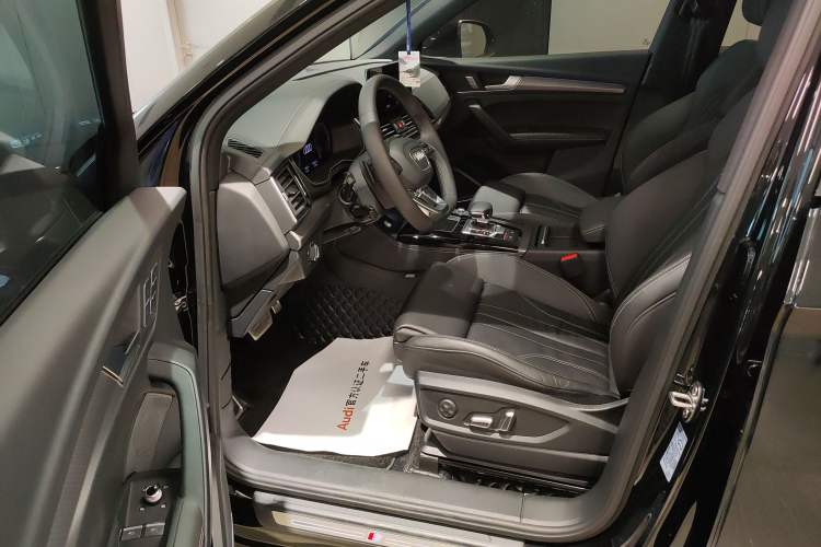 Used Audi Q5L 2024 45 TFSI Luxury Dynamic Model Driver Seat