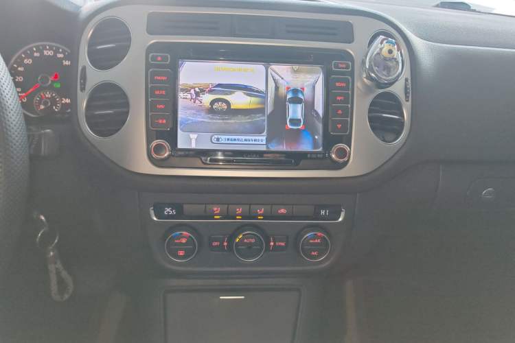 Used Volkswagen Tiguan L 2015 1.8TSI Automatic Two-Wheel Drive Comfort Edition
