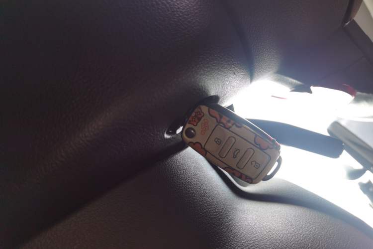 Used Volkswagen Tiguan L 2017 300TSI Automatic Two-Wheel Drive Silk Road Luxury Edition
