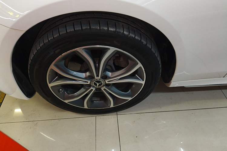 Used Mercedes-Benz E-Class 2022 Revised Version E 300 L Sporty and Stylish Edition