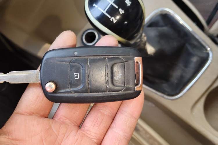 Used Wuling Hongguang 2013 1.2L S Comfort Model China IV Standard Vehicle Key