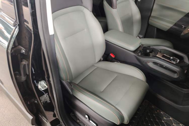 Used iCAR 03 2024 501km Four-wheel Drive Long-Range Advanced Version