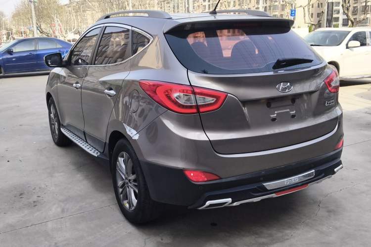 Used Hyundai ix35 2013 2.0L Automatic Two-Wheel Drive Smart GLS China IV Standard Rear Left 45 Deg