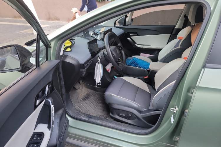 Used MG 4 EV 2022 425 km Luxury Edition