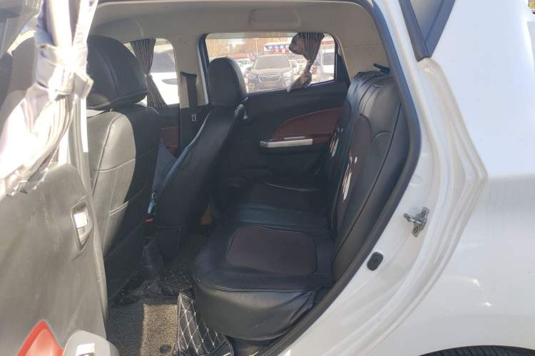 Used Changan Benni 2015 1.4L IMT Luxury Model China V Standard
