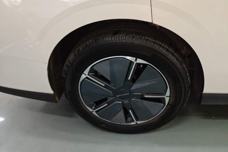 Used SAIC MAXUS Dajia 7 2024 Super Hybrid Ultra-Long Range Edition – Premium Version
