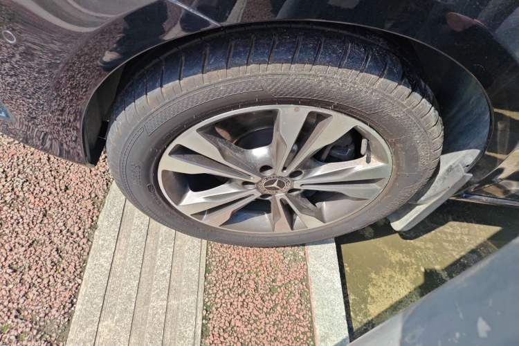 Used Mercedes-Benz V-Class 2018 V 260 Avantgarde Edition China VI Left Front Wheel Hub