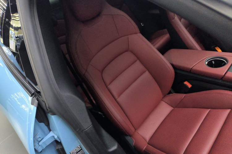 Used Porsche Taycan 2022-Year Updated Taycan