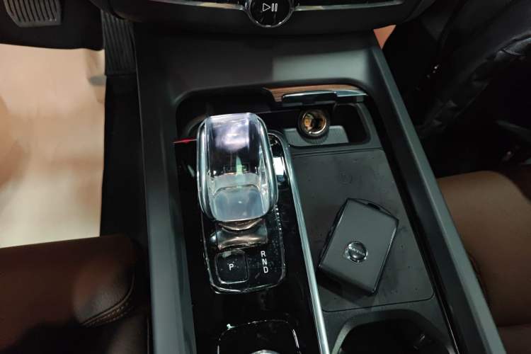 Used Volvo XC60 2024 B5 4x4 Smart Luxury Edition
