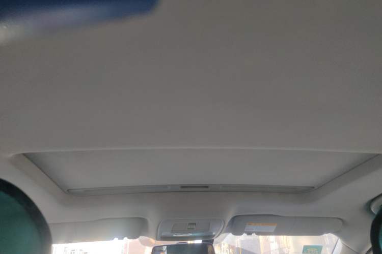 Used Roewe i6 New Energy 2017 45T Hybrid Connect & Smart Enjoyment Edition
