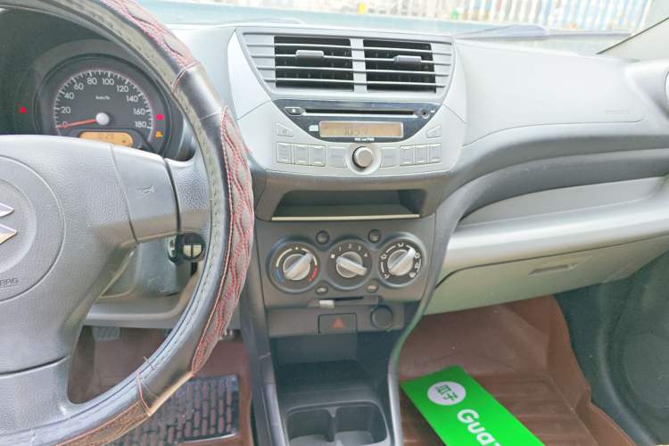 Used Suzuki Alto 2013 1.0L Manual Luxury Model Audio And AC Panel