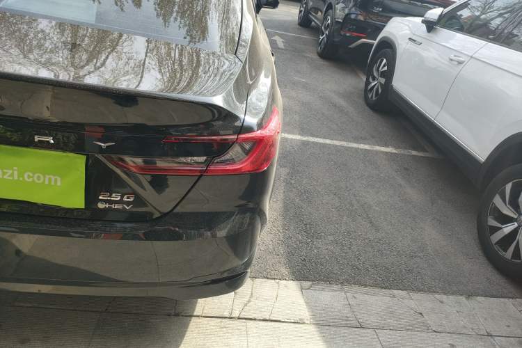 Used Toyota Camry 2024 Dual-Motor 2.0 HE Elite Edition
