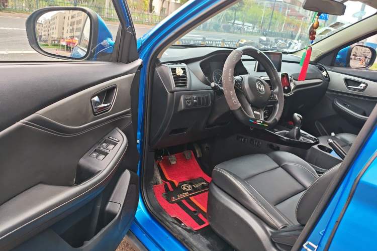 Used Dongfeng Fengon S560 2019 1.8L Manual Urban Model
