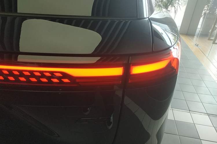 Used XPeng G9 2025 625 Long-Range Max
