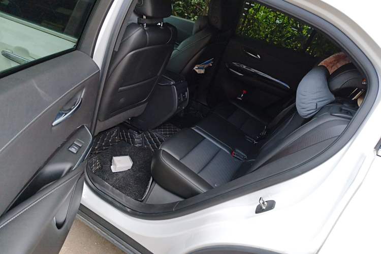 Used Cadillac XT4 2018 28T Two-Wheel Drive Tech Version
