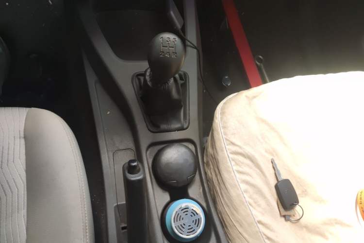 Used Wuling Rongguang V 2018 1.2L Standard Model Gear Lever