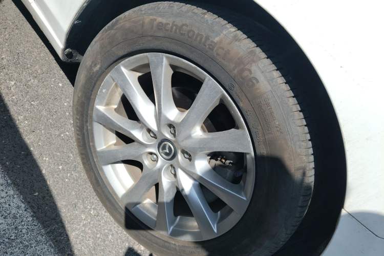 Used Mazda Atenza 2014 2.0L Blue Sky Luxury Edition
