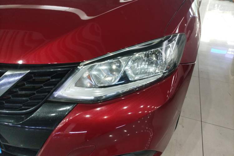 Used Nissan Tiida 2019 1.6L CVT Smart Drive Version China VI Standard Left Front Headlight