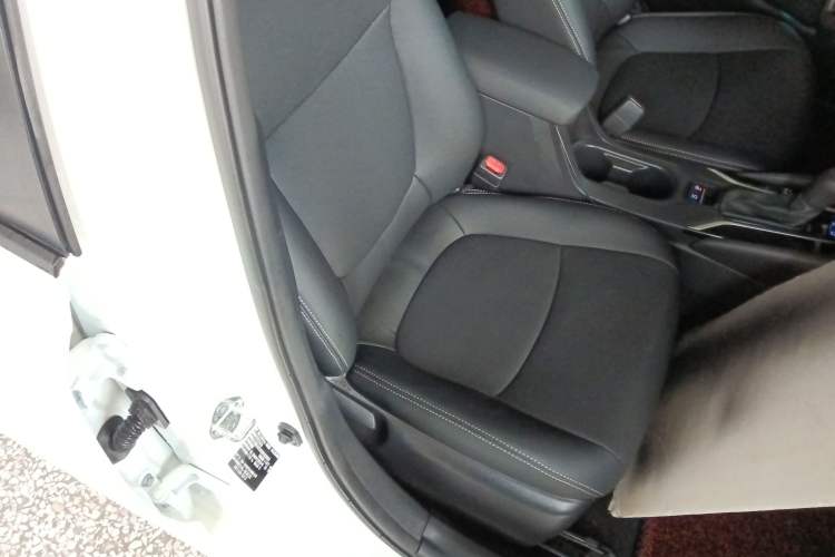 Used Toyota Corolla 2019 1.2T S-CVT GL-i Elite Edition Right Front Seat