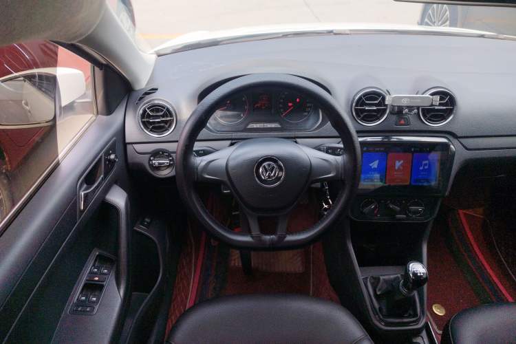 Used Volkswagen Jetta 2017 1.4L Manual Fashion Edition Steering Wheel