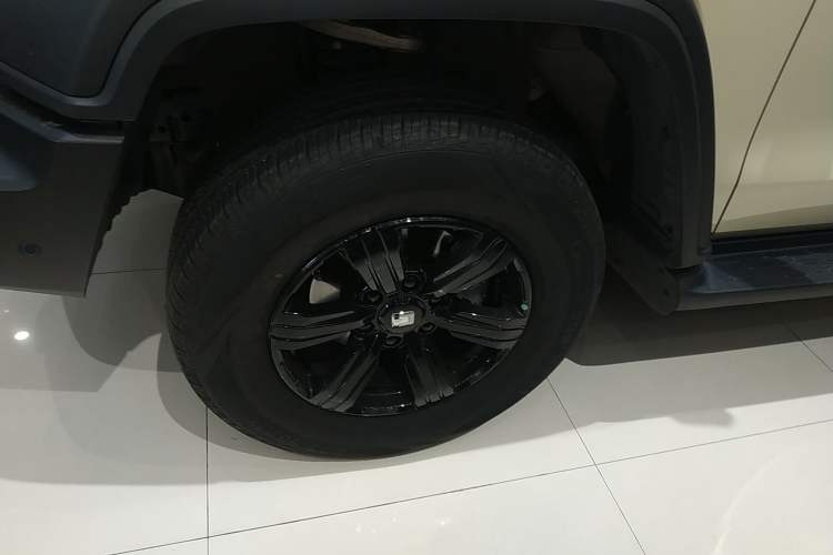 Used Tank 300 2025 2.0T Conqueror Left Front Wheel Hub