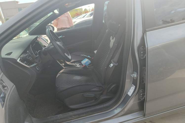 Used Chevrolet Monza 2019 RS 330T Automatic Comfort Edition China VI Standard Left Front Seat