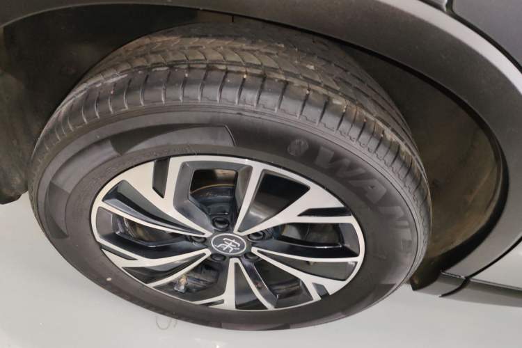 Used BYD Song Pro New Energy 2025 Second-Generation DM-i 75KM Leading Edition Exterior 5