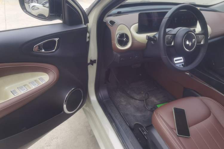 Used Wuling Bingo 2023 410 km Lingxi Deluxe Edition
