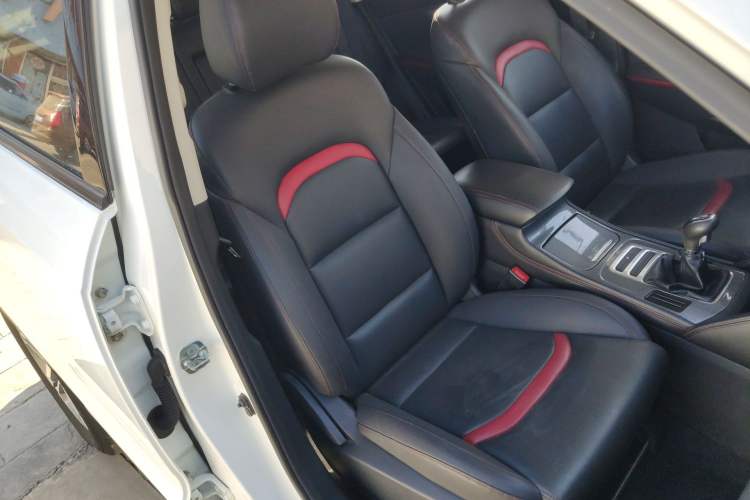 Used CHANGAN CS55 2017 1.5T Manual Colorful Edition
