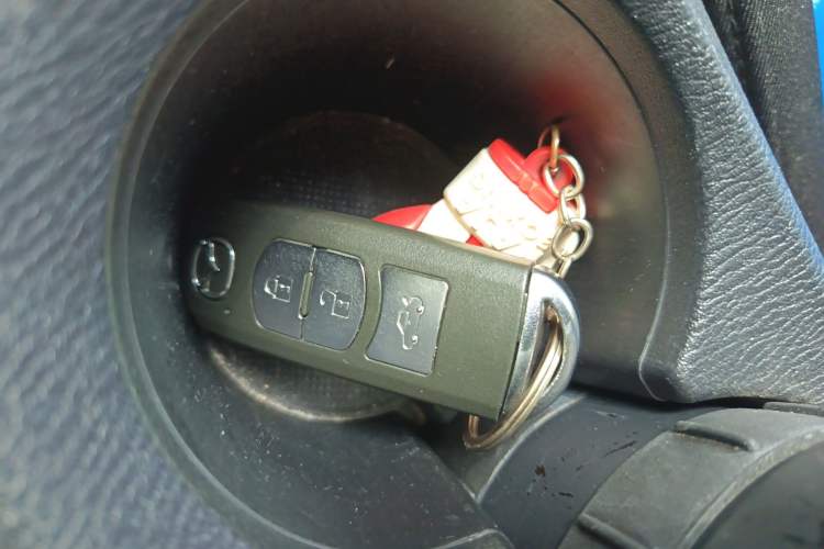 Used Mazda 3 Axela 2016 Sedan 1.5L Automatic Luxury Model