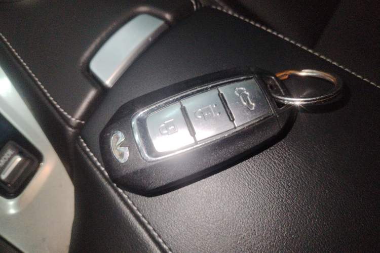 Used Infiniti QX50 2020 2.0T Two-Wheel Drive Fashion Edition Vehicle Key