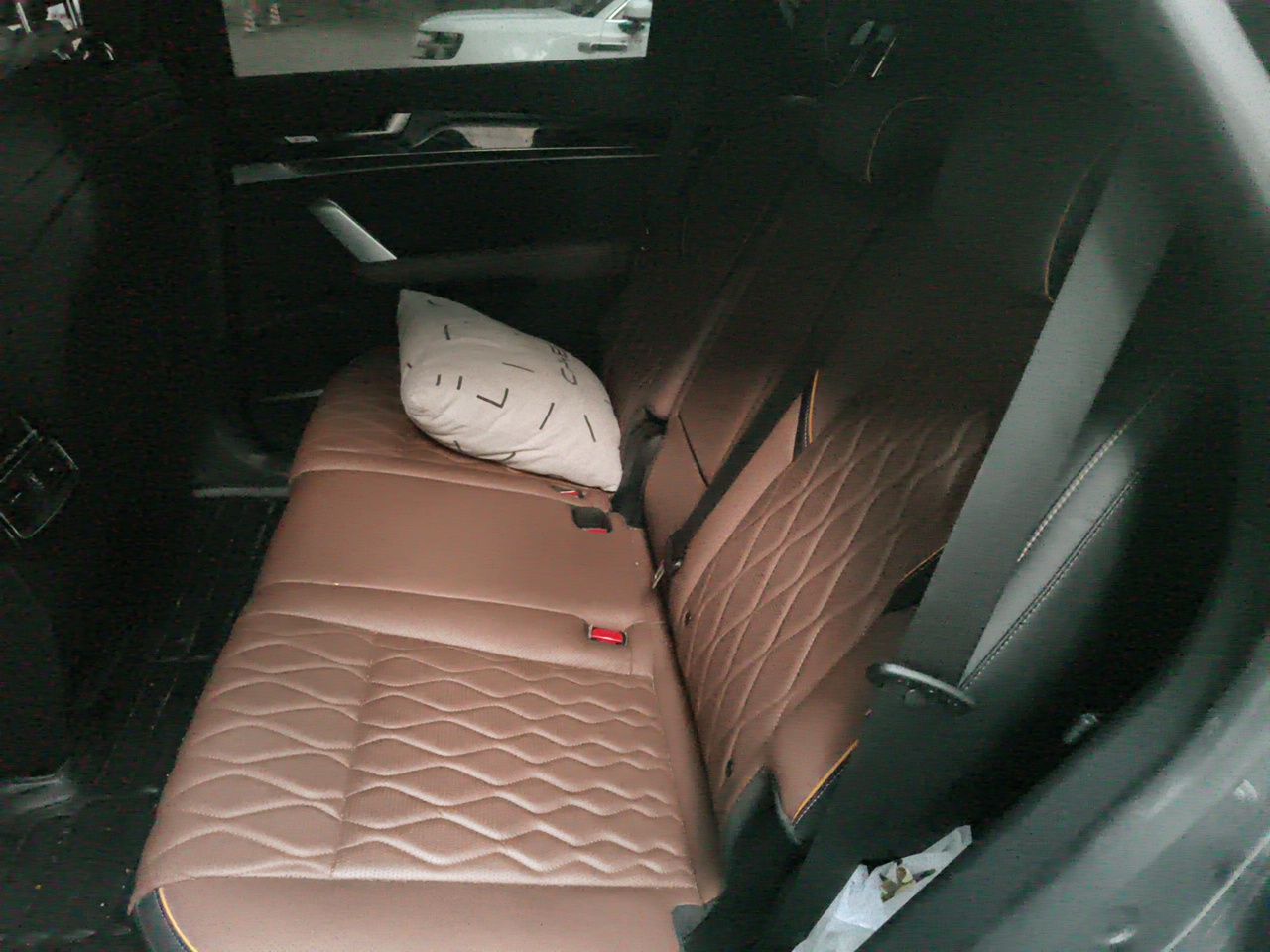 BYD Tang New Energy 2021 DM-i 112KM Prestige Model - Executive — снимка 17