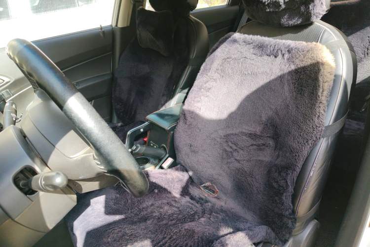 Used Chevrolet Sail 2013 Sedan 1.2L Manual Fashionable Happiness Edition