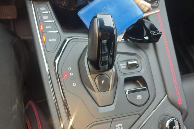 Used Lynk & Co 05 2020 2.0TD Four-Wheel Drive HypeHalo
