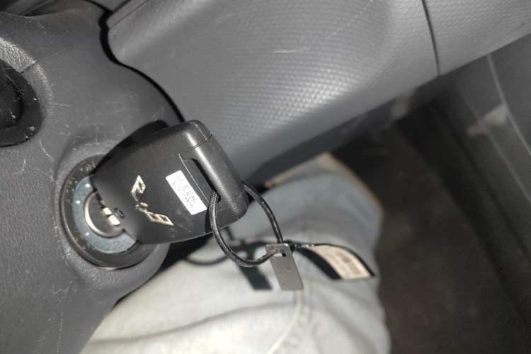 Used Wuling Hongguang New Energy 2025 Extended-Range Hybrid 50 km Utility Version Interior 1