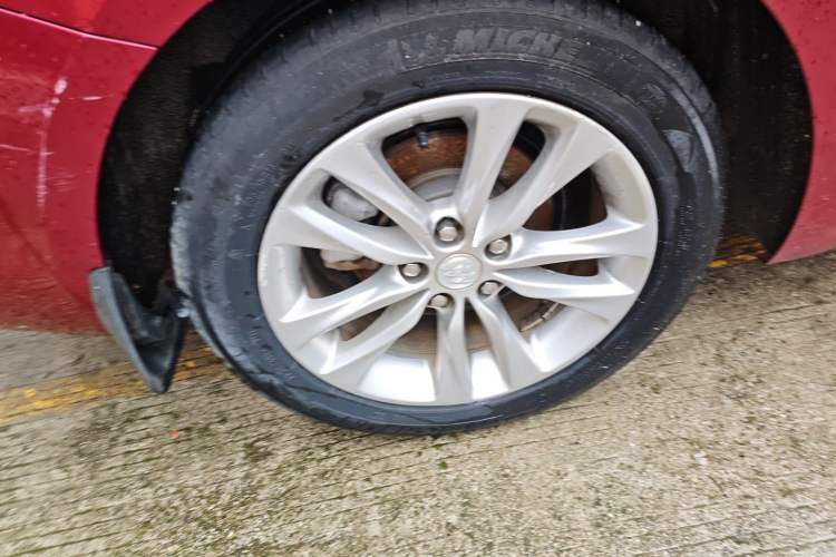 Used Buick Verano 2019 Sedan 20T Dual-Clutch Leading Model
