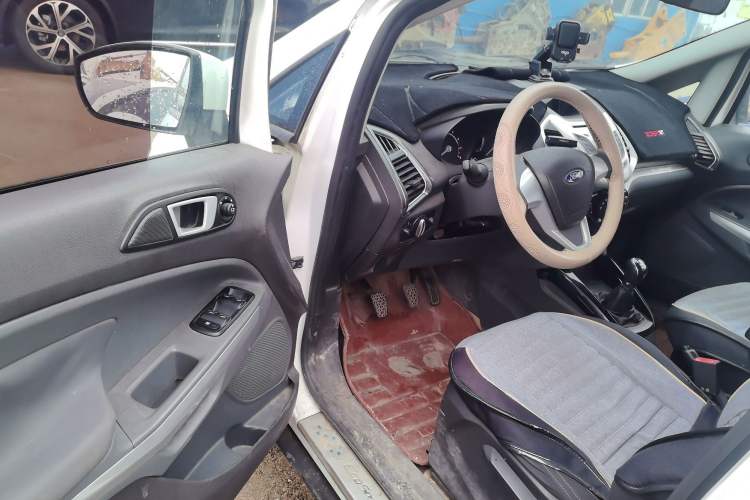 Used Ford EcoSport 2013 1.5L Manual Fashion Model