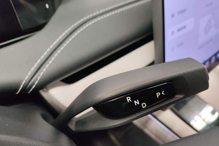 Used Xiaomi Auto SU7 2024 Four-Wheel Drive Ultra-Long Range Advanced Intelligent Driving Max Edition
