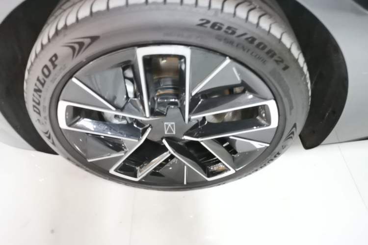 Used Avatr 12 2025 Year Updated Ultra Extended-Range Version
