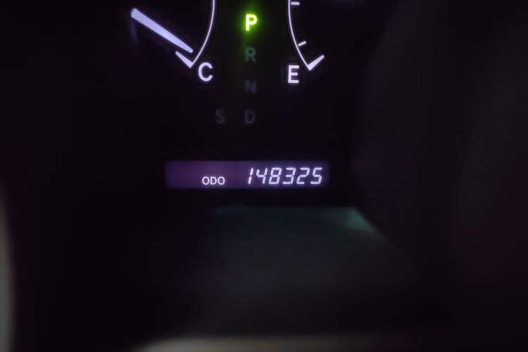 Used Toyota Highlander 2012 2.7L Two-Wheel Drive 7-Seater Luxury Edition
