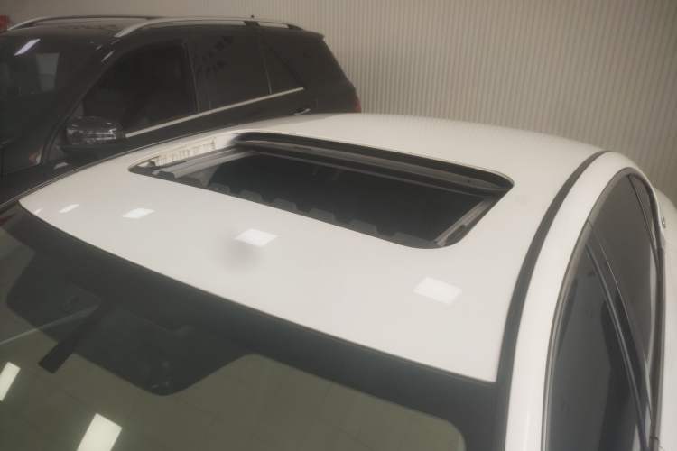 Used Infiniti Q50L 2018 2.0T Comfort Edition China VI Standard
