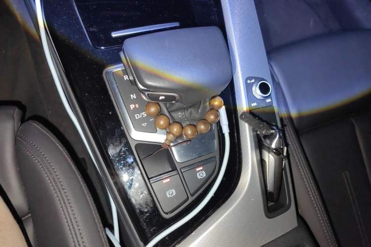 Used Audi A5 2023 Coupe 40 TFSI Fashionable and Dynamic Model Gear Lever