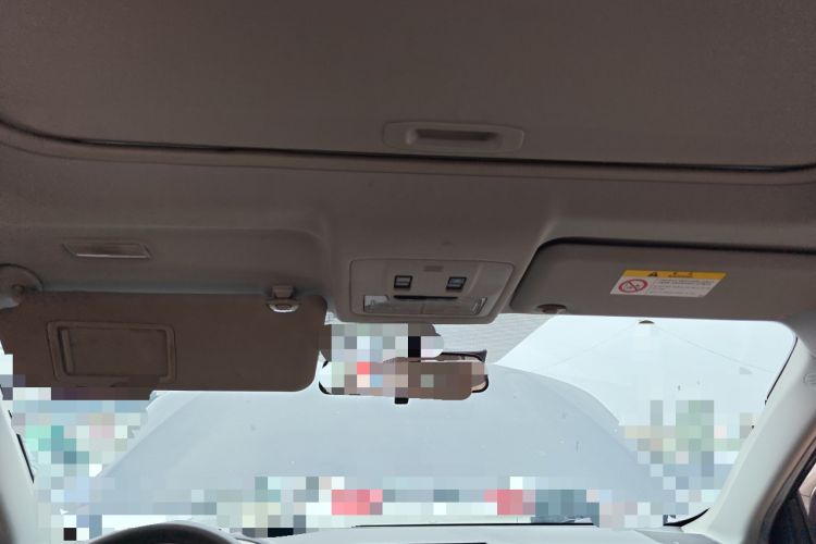 Used Toyota RAV4 2015 2.0L CVT Two-Wheel Drive Fashion Edition Headliner